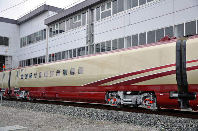 フリーゲージトレイン新試験車両の中間車、FGT-9003(3号車)