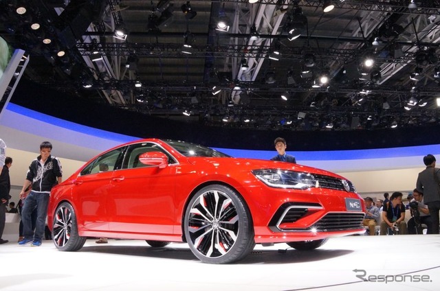 VW ニュー・ミッドサイズ・クーペ(北京モーターショー14)