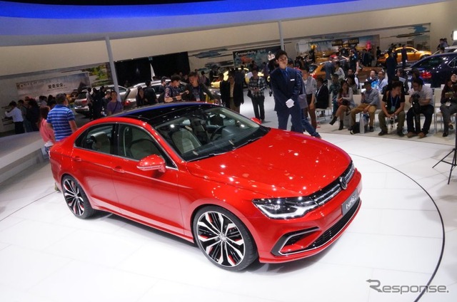 VW ニュー・ミッドサイズ・クーペ(北京モーターショー14)
