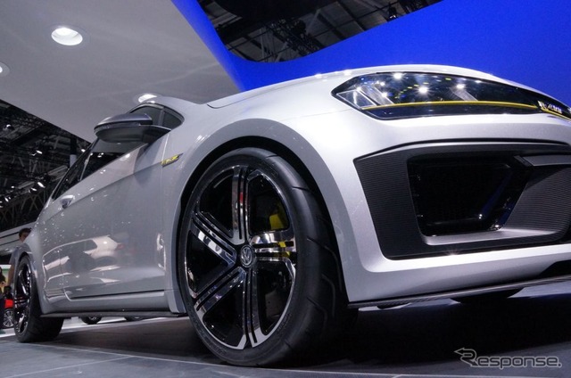 【北京モーターショー14】400馬力のモンスターゴルフ…VW ゴルフ R400 ［詳細画像］