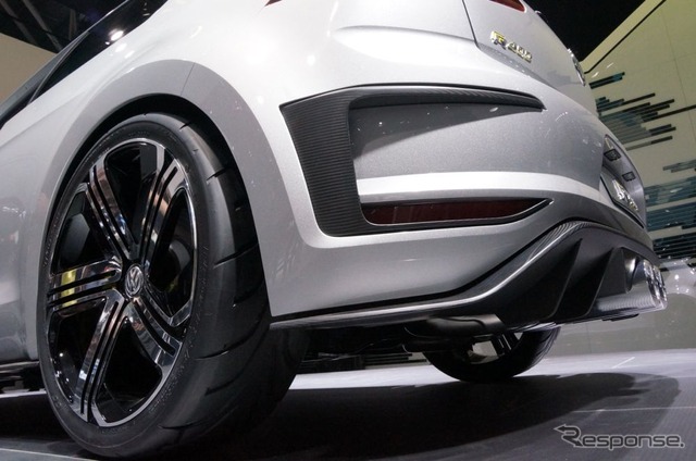 【北京モーターショー14】400馬力のモンスターゴルフ…VW ゴルフ R400 ［詳細画像］