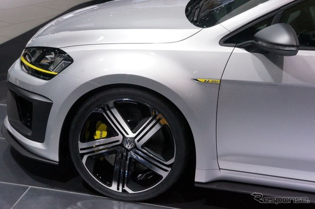 【北京モーターショー14】400馬力のモンスターゴルフ…VW ゴルフ R400 ［詳細画像］