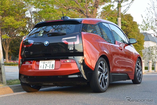 【BMW i3 試乗】電気自動車として生を受けた生粋の電気自動車…中村孝仁