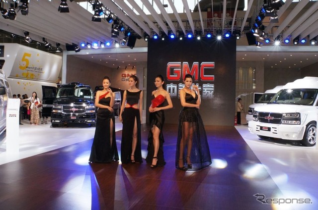 北京モーターショー14 GMC ブース