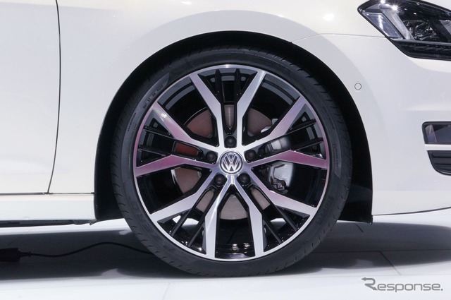 北京モーターショー2014 VW ゴルフ 40周年記念車