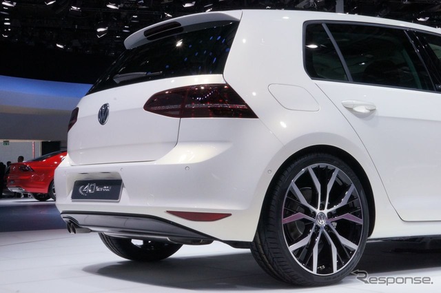 北京モーターショー2014 VW ゴルフ 40周年記念車