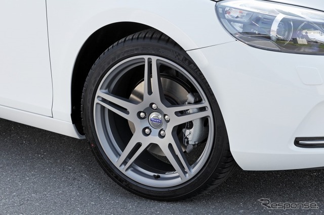 ボルボ・V40 T4 スポーツ