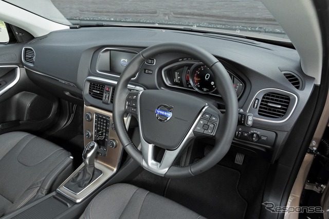 ボルボ・V40 T4 スポーツ