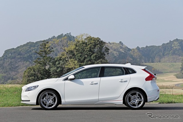 ボルボ・V40 T4 スポーツ