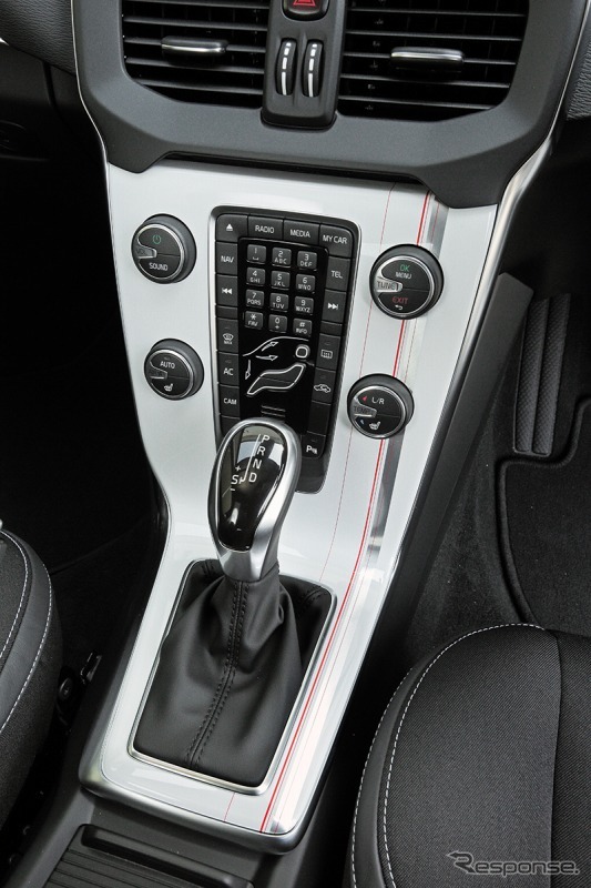 ボルボ・V40 T4 スポーツ