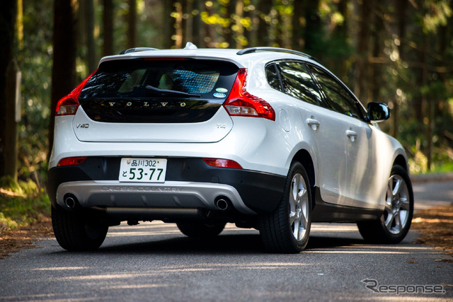 ボルボ・V40 クロスカントリー T4 ノルディック