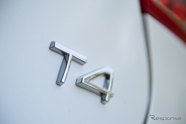 ボルボ・V40 クロスカントリー T4 ノルディック