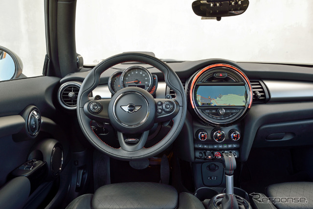 新型 MINI クーパーS