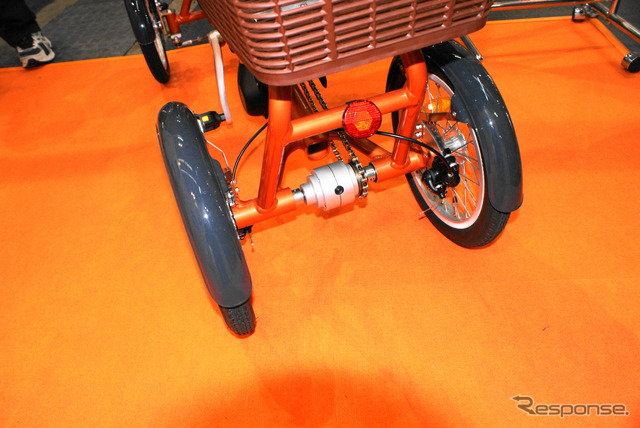 電動アシスト付き4輪自転車　後輪のデフ