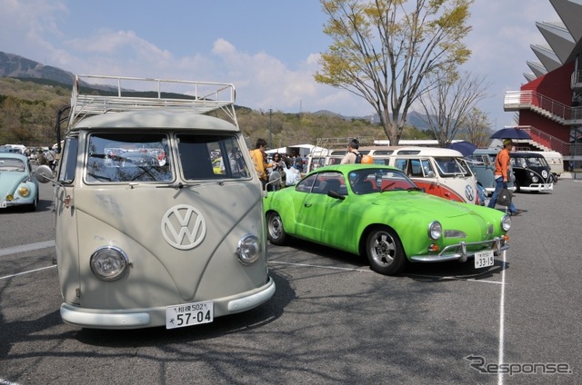 VW タイプ2とカルマンギア