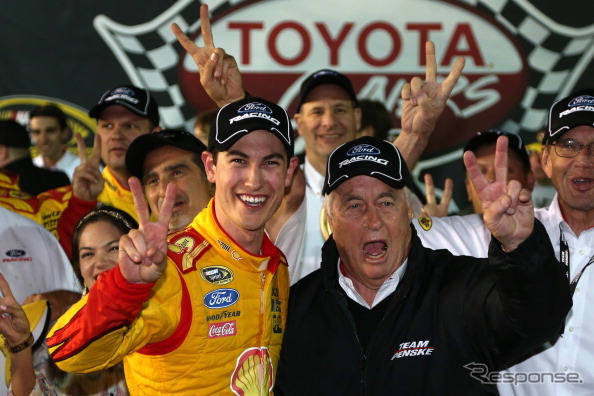 トヨタ・オーナーズ・400で今季2勝目を飾ったジョエイ・ロガーノ