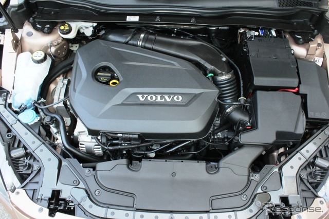 ボルボ・V40クロスカントリー T4 Nordic