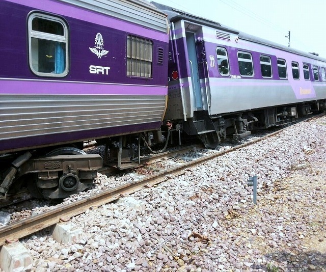 チェンマイ駅で脱線の旅客列車 同日中にバンコクへ