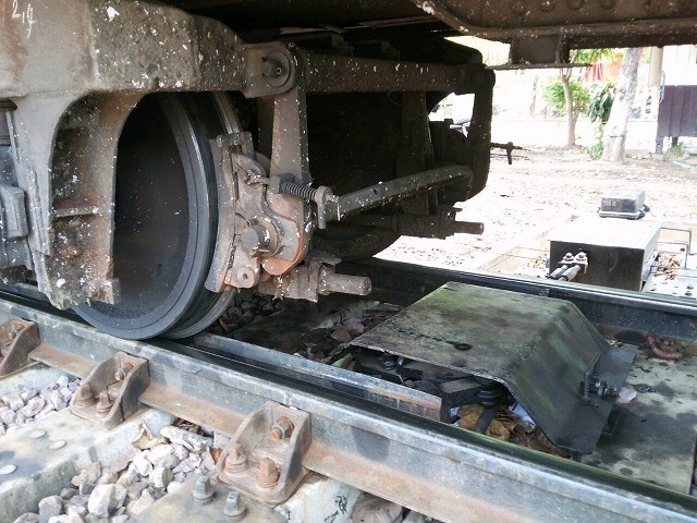 チェンマイ駅で脱線の旅客列車 同日中にバンコクへ