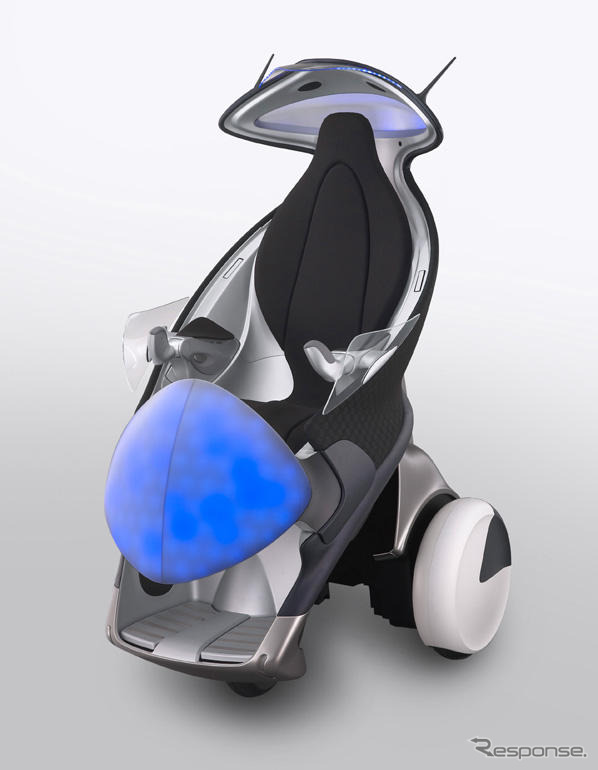 【東京モーターショー05】トヨタの“着るクルマ”発展型、i-swing