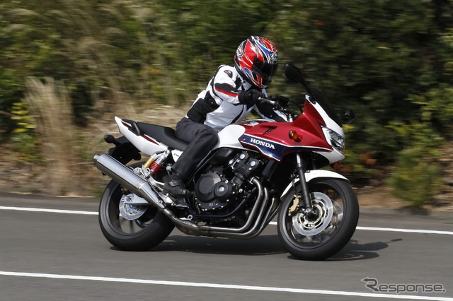 ホンダ CB400 スーパーボルドール(和歌山利宏)