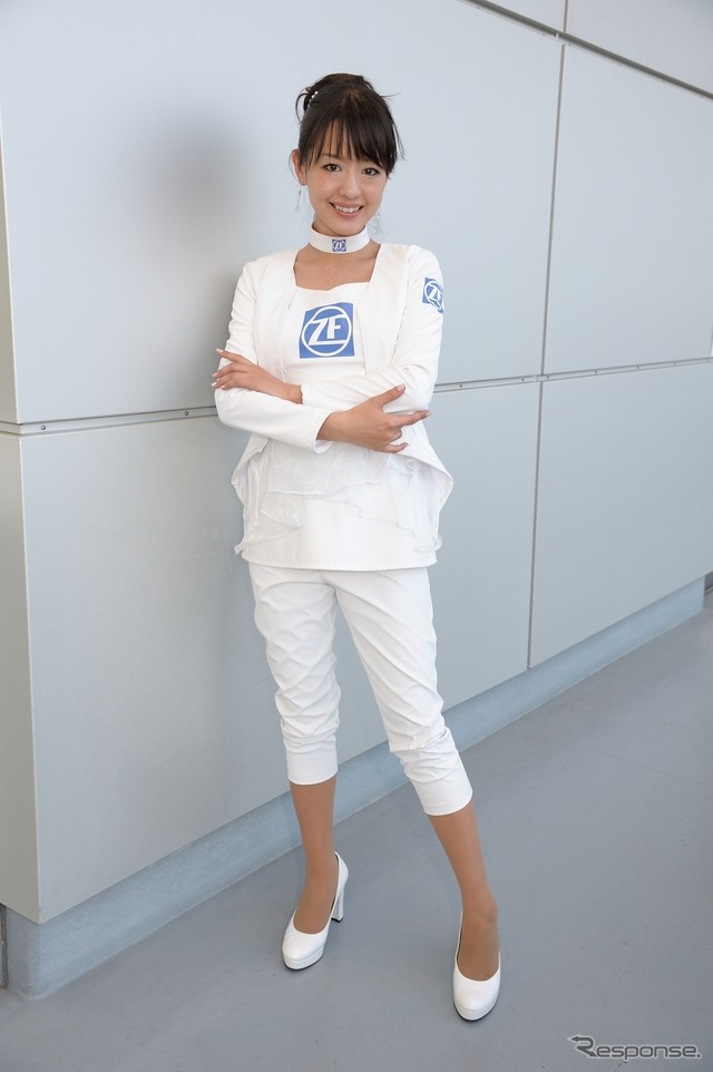 ZFモータースポーツ・アンバサダーの松下まゆみさん