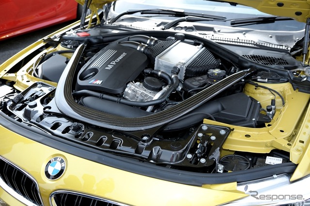 BMW M4クーペ 公開(SUPER GT 第2戦)