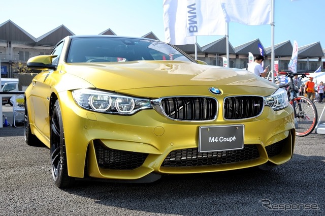 BMW M4クーペ 公開(SUPER GT 第2戦)
