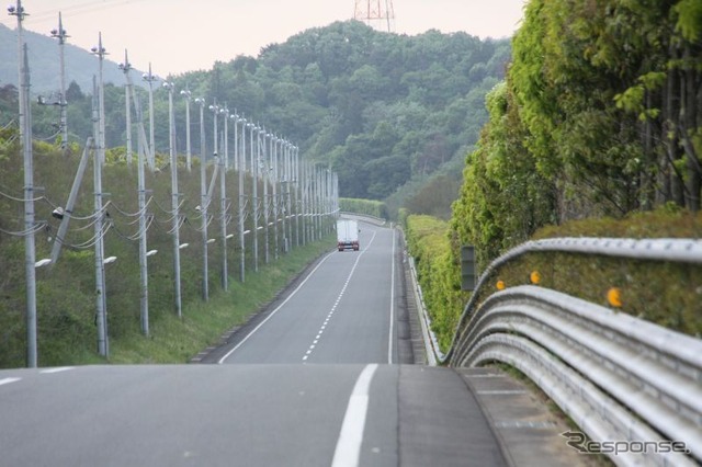 新型クオンの試乗テスト