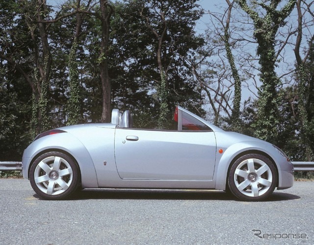 【ジュネーブ・ショー2001出品車】『ストリートKa』が量産化、工場はなんと!