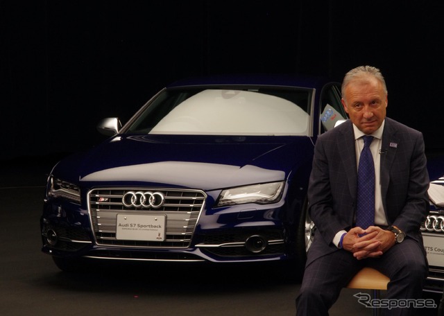 ザッケローニ監督とAudi×SAMURAI BLUE 11 Limited Edition