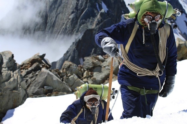 『ビヨンド・ザ・エッジ 歴史を変えたエベレスト初登頂』 (C) 2013 GFC (EVEREST) LTD.ALL RIGHTS RESERVED