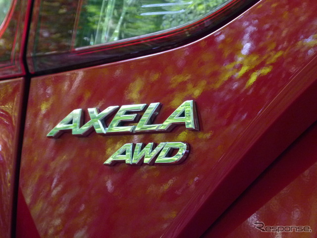 マツダ アクセラスポーツ15S ４WD
