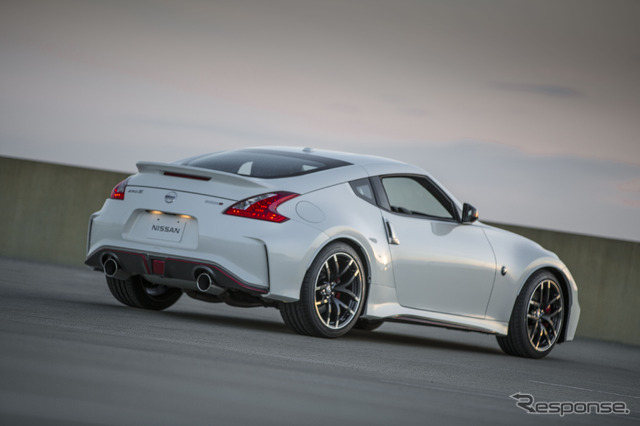 日産 370Z NISMO(フェアレディZ NISMO)の2015年モデル
