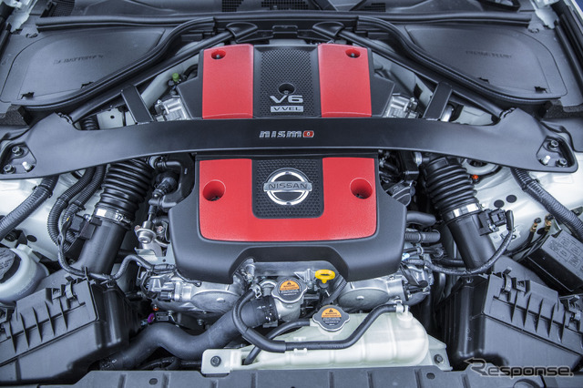 日産 370Z NISMO(フェアレディZ NISMO)の2015年モデル
