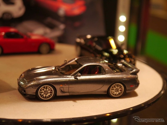 同じくマーク43のマツダRX-7(FD)