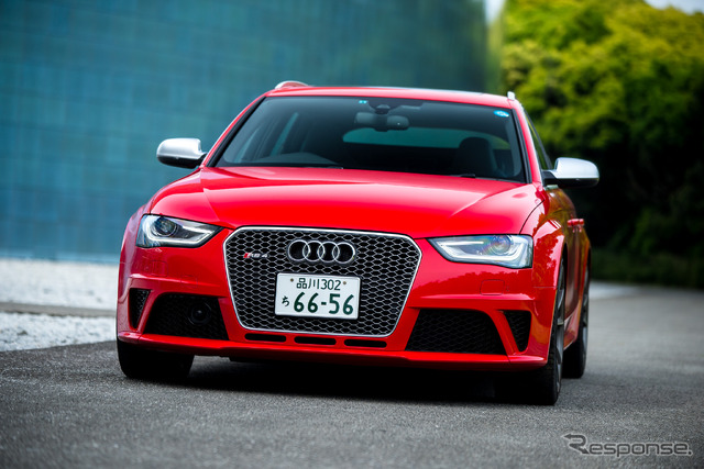 アウディ・RS4 アバント
