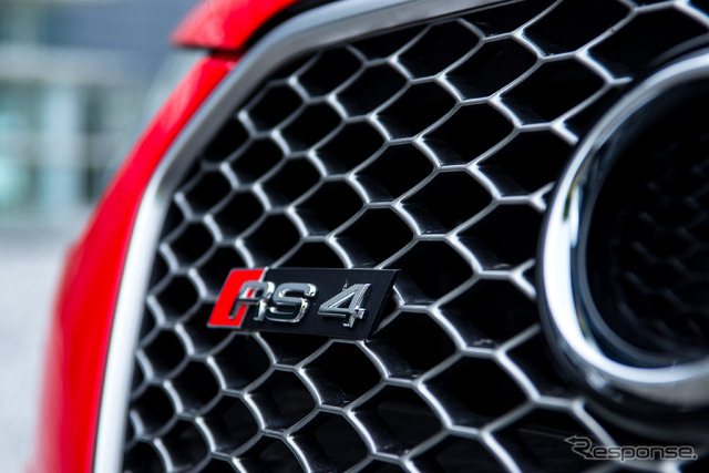 アウディ・RS4 アバント
