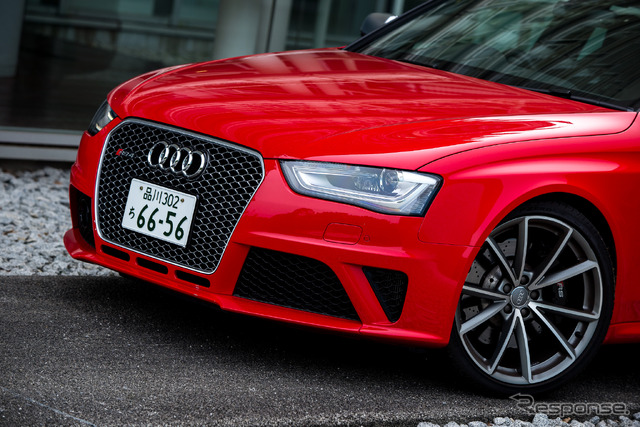 アウディ・RS4 アバント