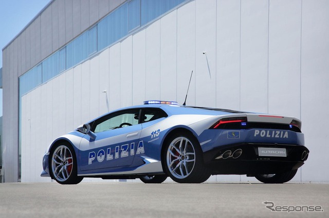ランボルギーニ ウラカン LP610-4 のイタリア警察仕様