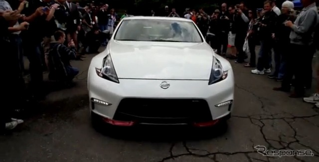 日産370Z NISMO(日本名:フェアレディZ NISMO)の2015年モデル