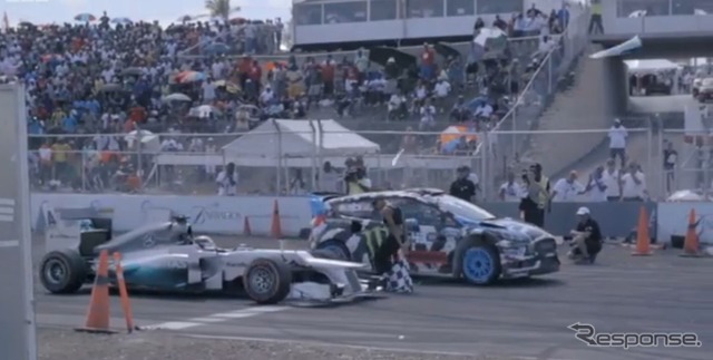 ハミルトン選手のF1マシンとブロック選手のラリーマシンが対決