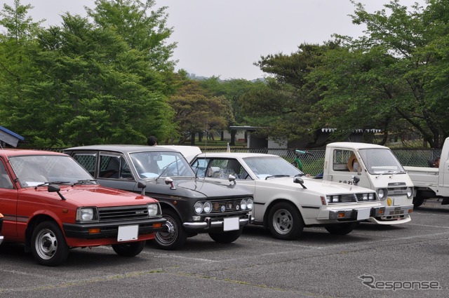 「よ!懐かしい車」クラシックカー130台が朝霧高原に集合