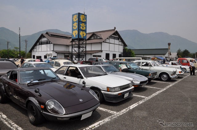 「よ！懐かしい車」クラシックカー130台が朝霧高原に集合