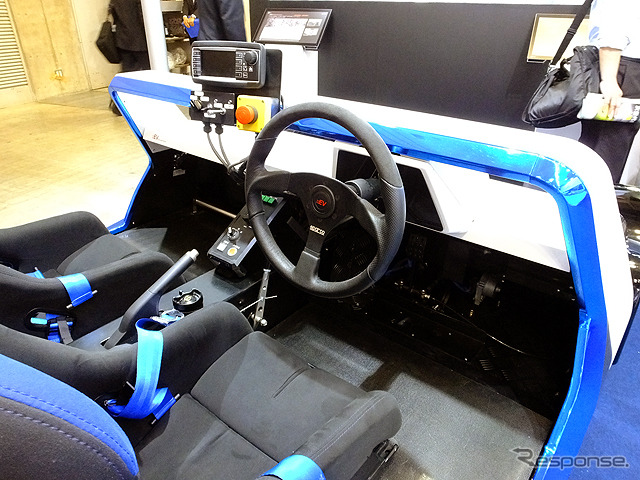 三菱電機『xEV』 フロント