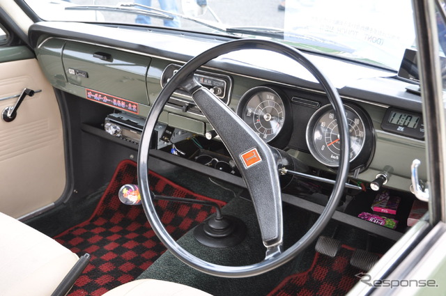 カローラ 1100(よ!懐かしい車集合in朝霧高原2014)