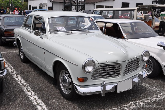 ボルボ アマゾン(よ!懐かしい車集合in朝霧高原2014)