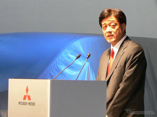 【東京モーターショー05】「走行性・走破性を両立したクルマを」と三菱の益子社長