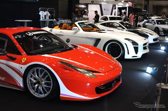 インポートカーショー14 「ROBERUTA」「Liberty Walk」「OFFICE-K」合同ブース