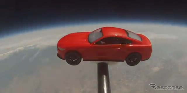 宇宙を旅した新型フォードマスタングのモデルカー